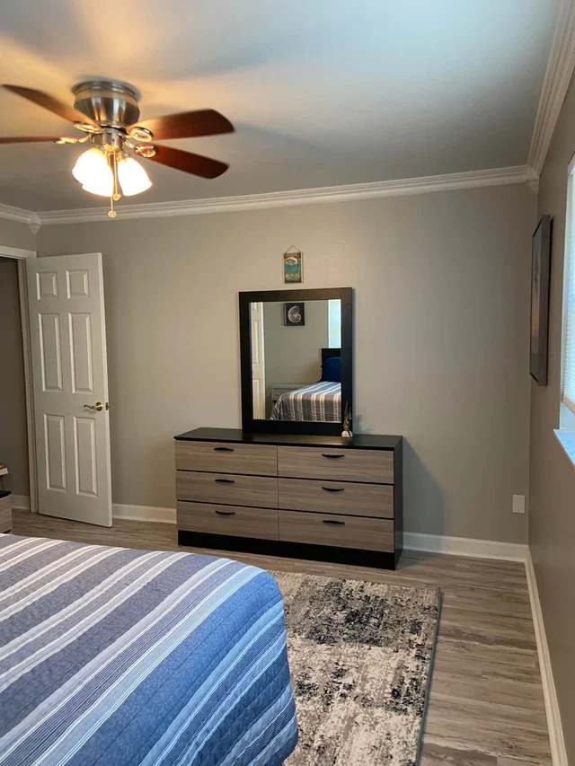 Bedroom 1 image 1