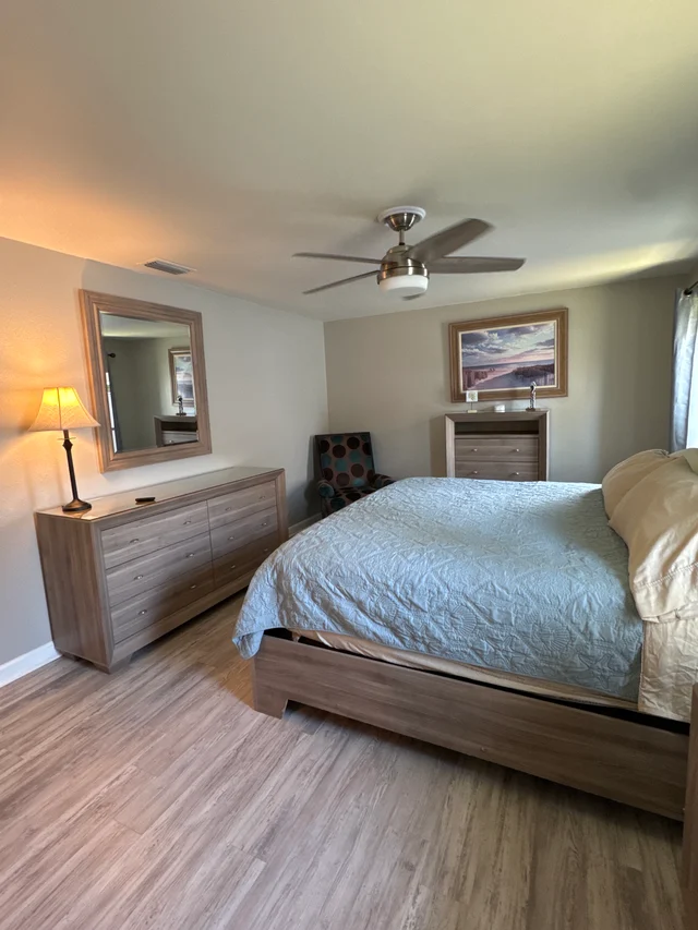 Bedroom 3 image 1