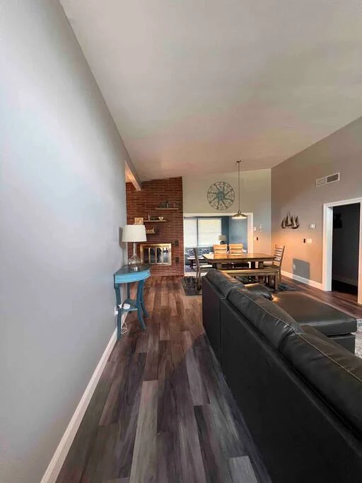 Pet Friendly Home close to beach with direct access to park property photo 3