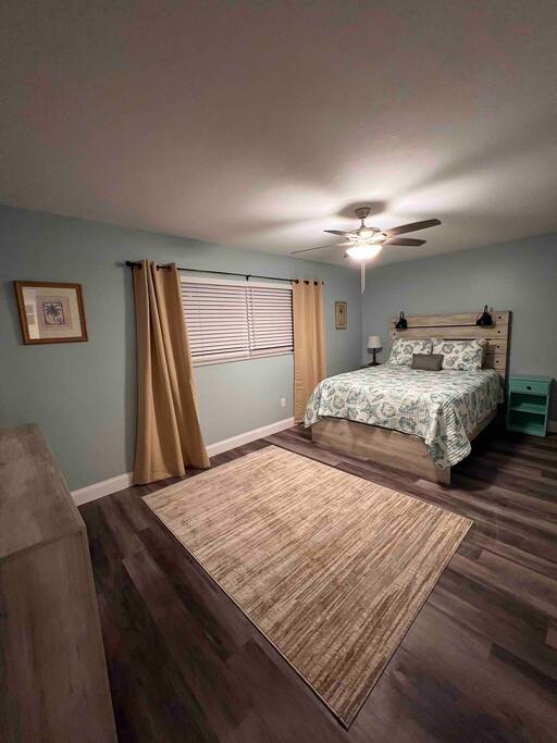 Pet Friendly Home close to beach with direct access to park property photo 4