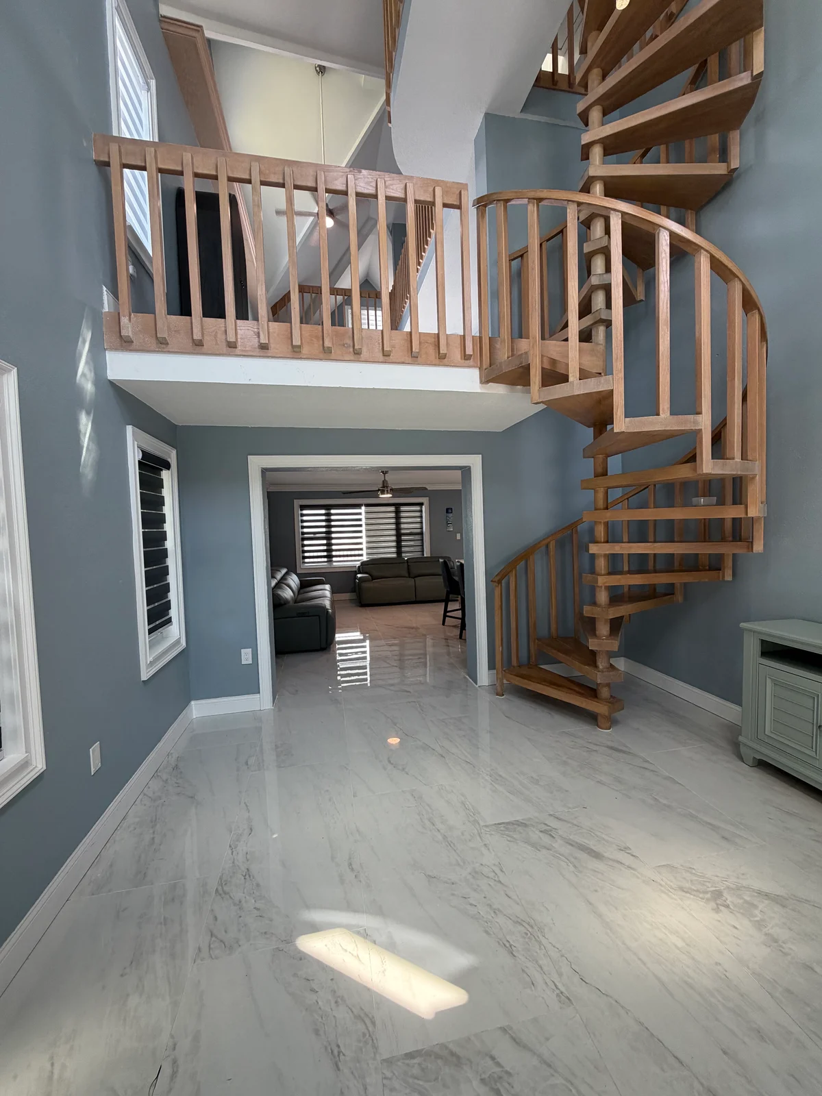 Beachfront Paradise, Huge Home, Epic Views, Prime Location property photo 4
