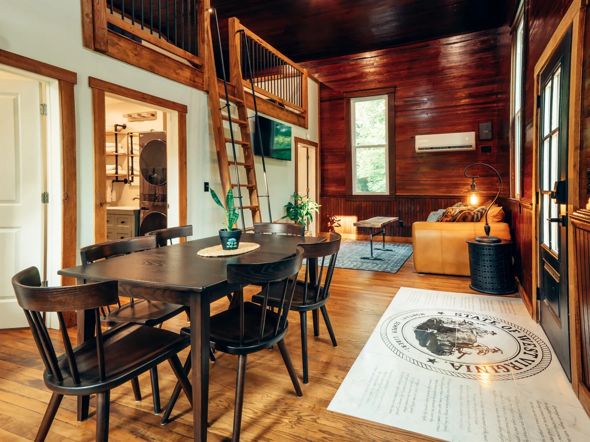 Corton Lodge - Riverview Private Riverfront Suite property photo 1