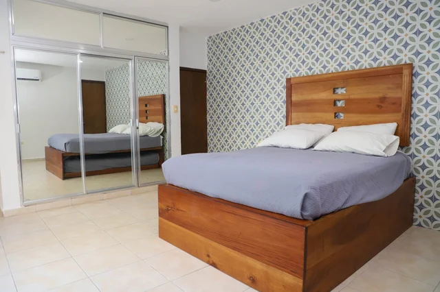 Bedroom 3 image 1