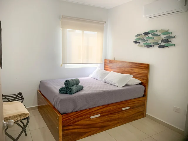 Bedroom 1 image 1