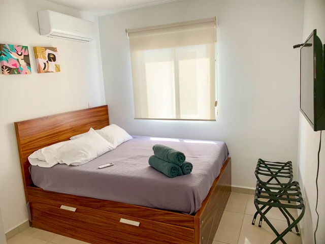 Bedroom 3 image 1