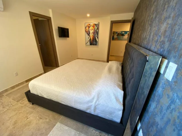 Bedroom 2 image 1