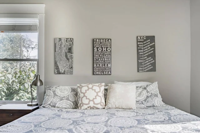 Bedroom 3 image 1