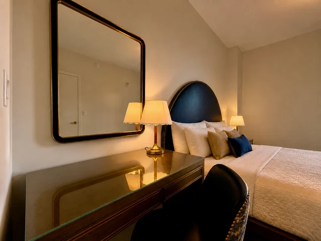 Bedroom 3 image 1
