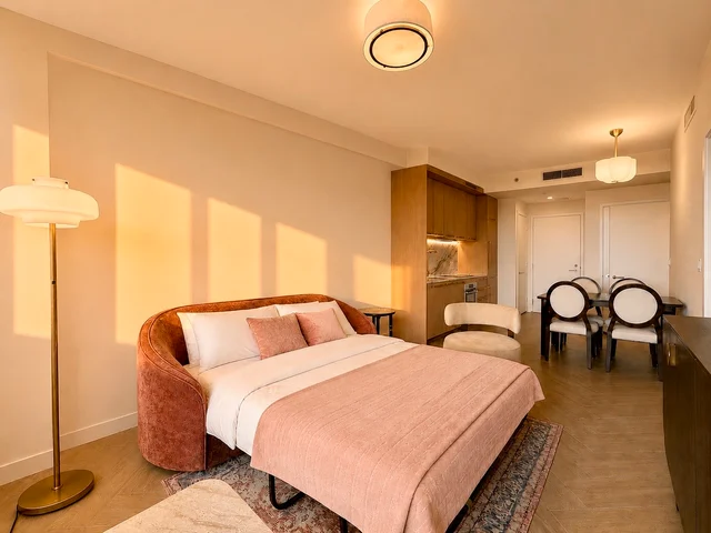 Bedroom 1 image 1