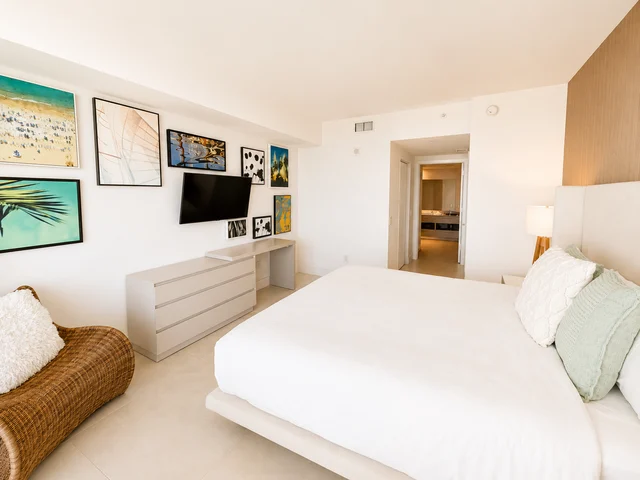 Bedroom 3 image 1