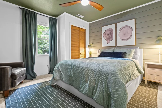 Bedroom 1 image 1