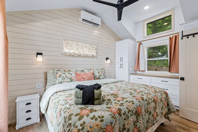Bedroom 3 image 1