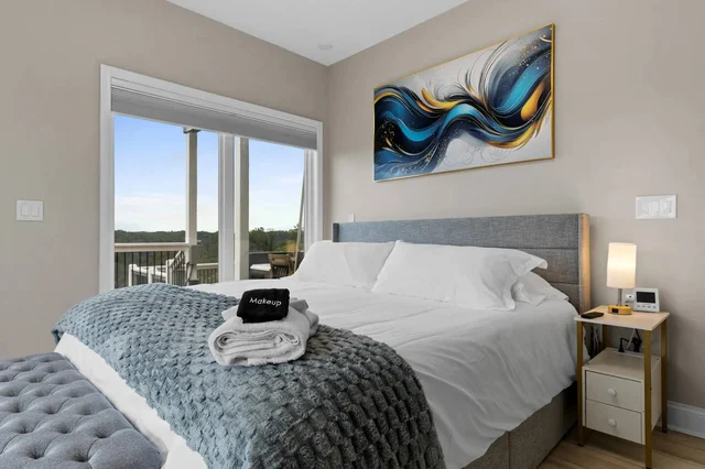 Bedroom 1 image 1