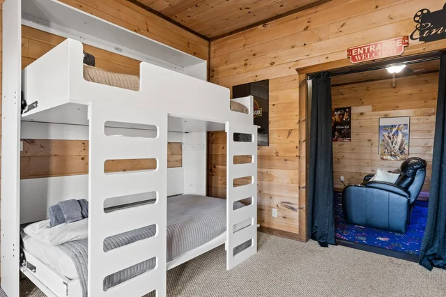 Bedroom 6 image 1
