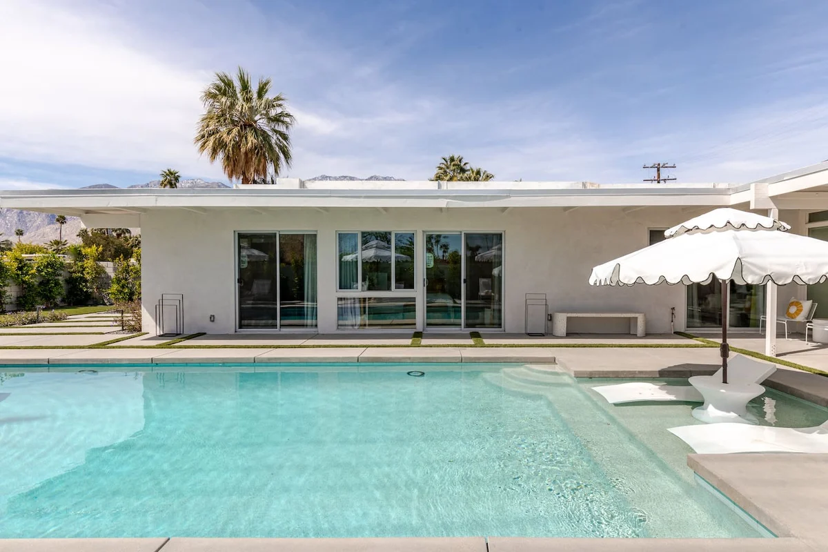 Home in Palm Springs property photo 2