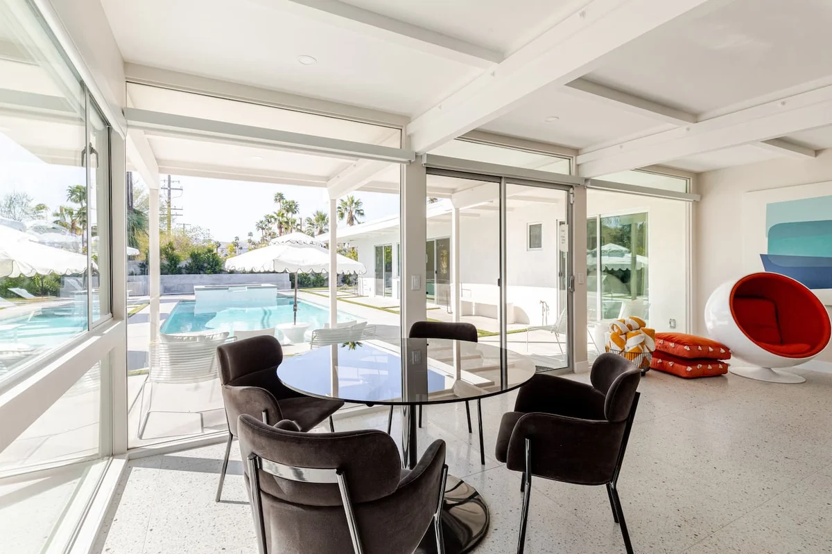 Home in Palm Springs property photo 4