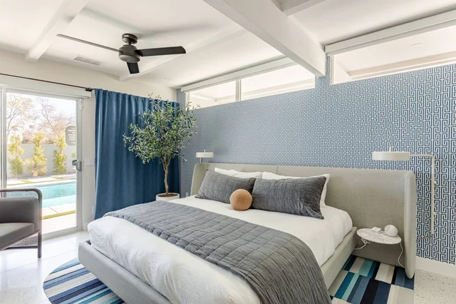 Bedroom 1 image 1