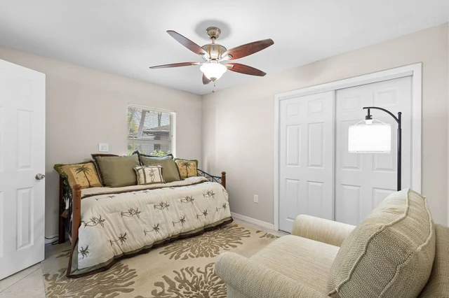 Bedroom 3 image 1