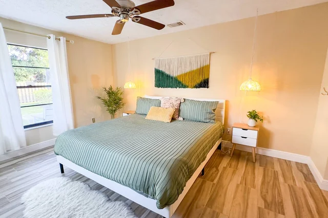 Bedroom 3 image 1