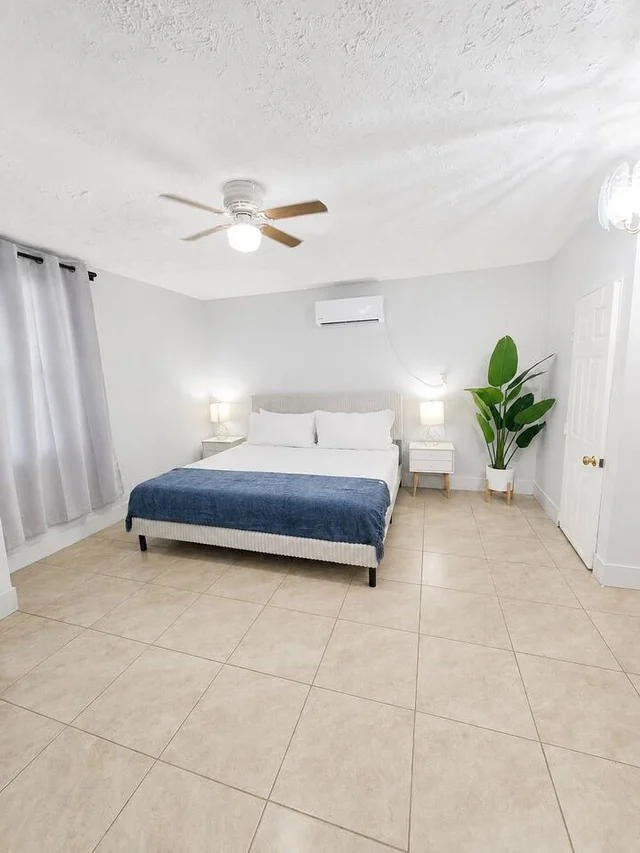 Bedroom 5 image 1