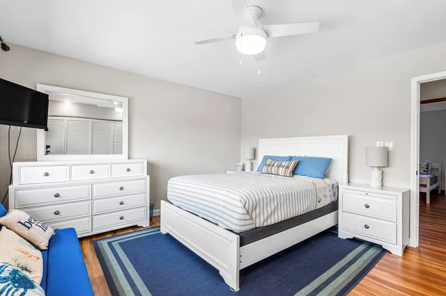Bedroom 3 image 1