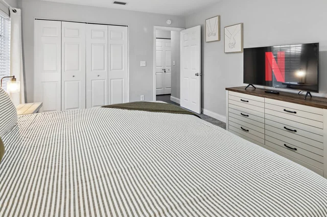 Bedroom 4 image 1