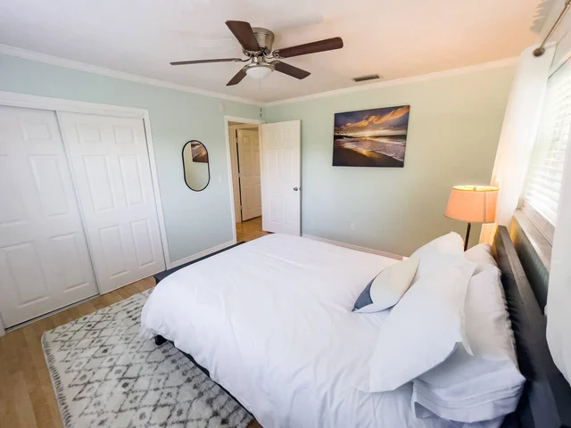 Bedroom 4 image 1