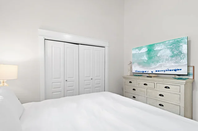 Bedroom image 1