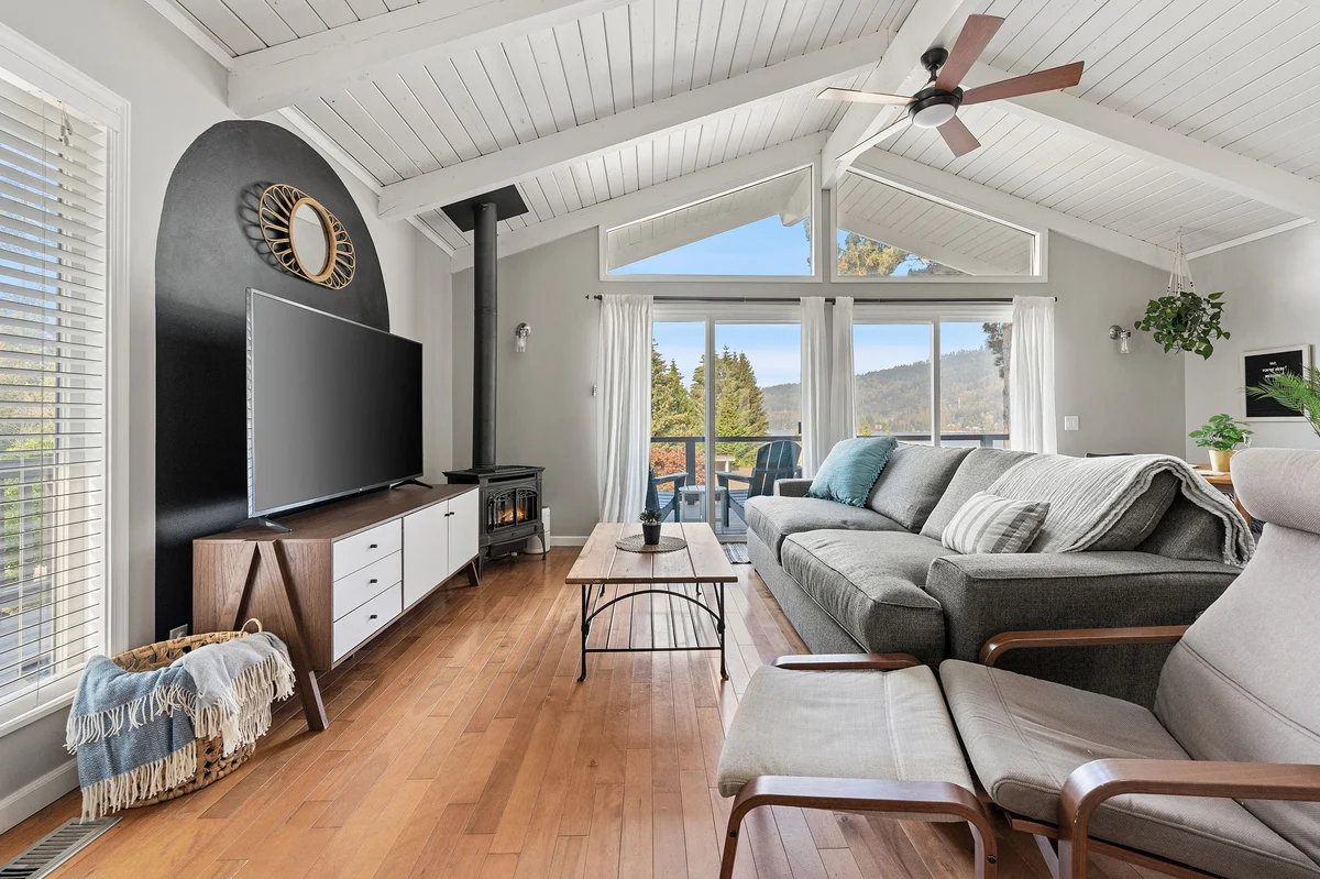 Lakeview Haven property photo 2