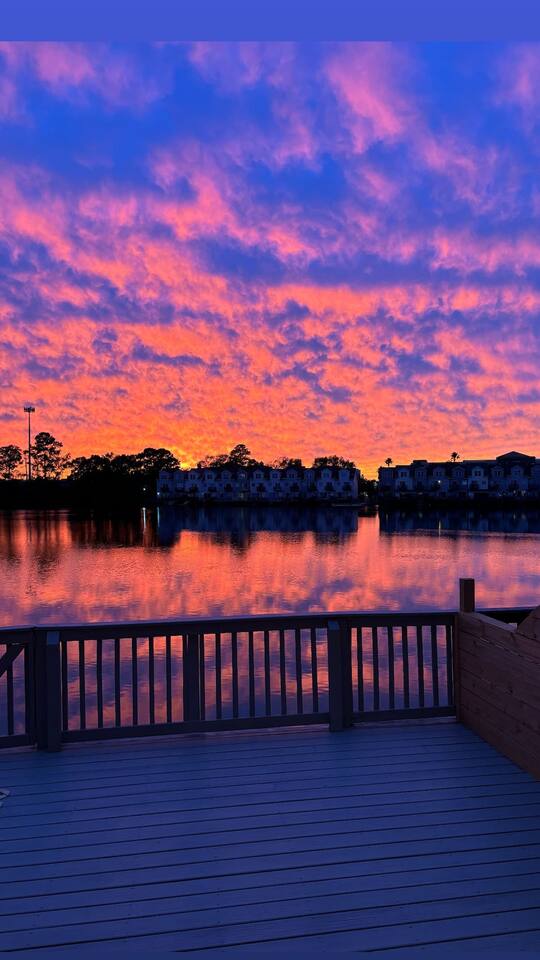 Waterfront Retreat, 2 Homes, 10Min- DT & Beach property photo 2