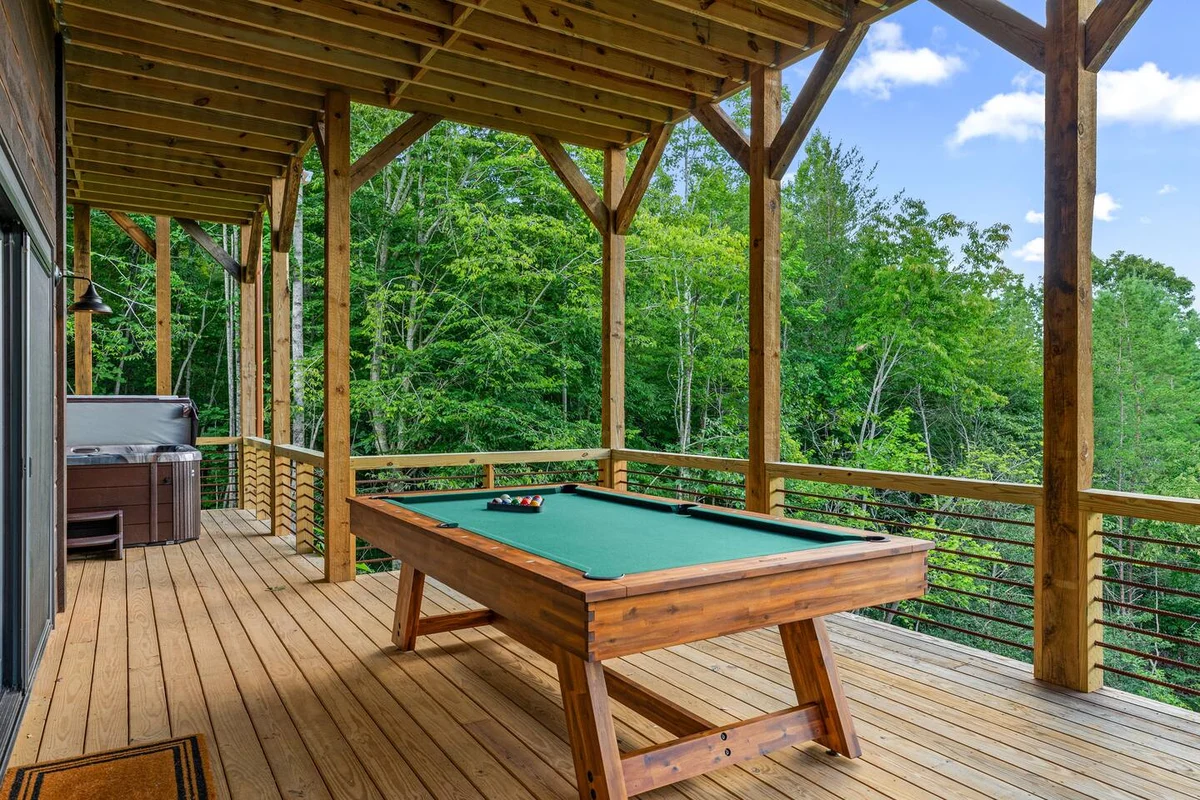 Property in Blue Ridge property photo 4