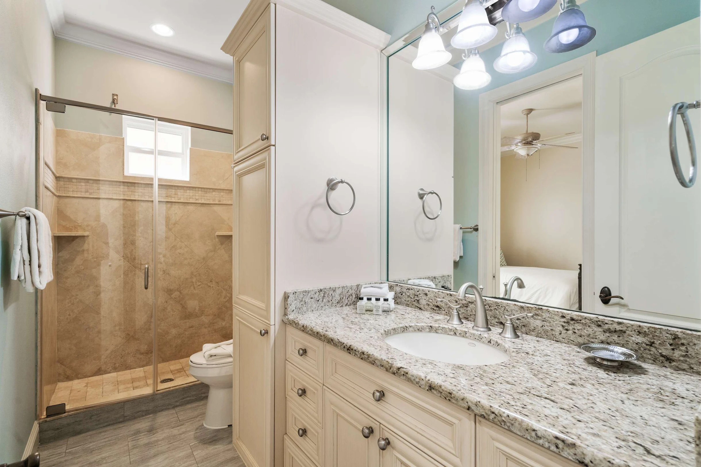 Home property photo 100
