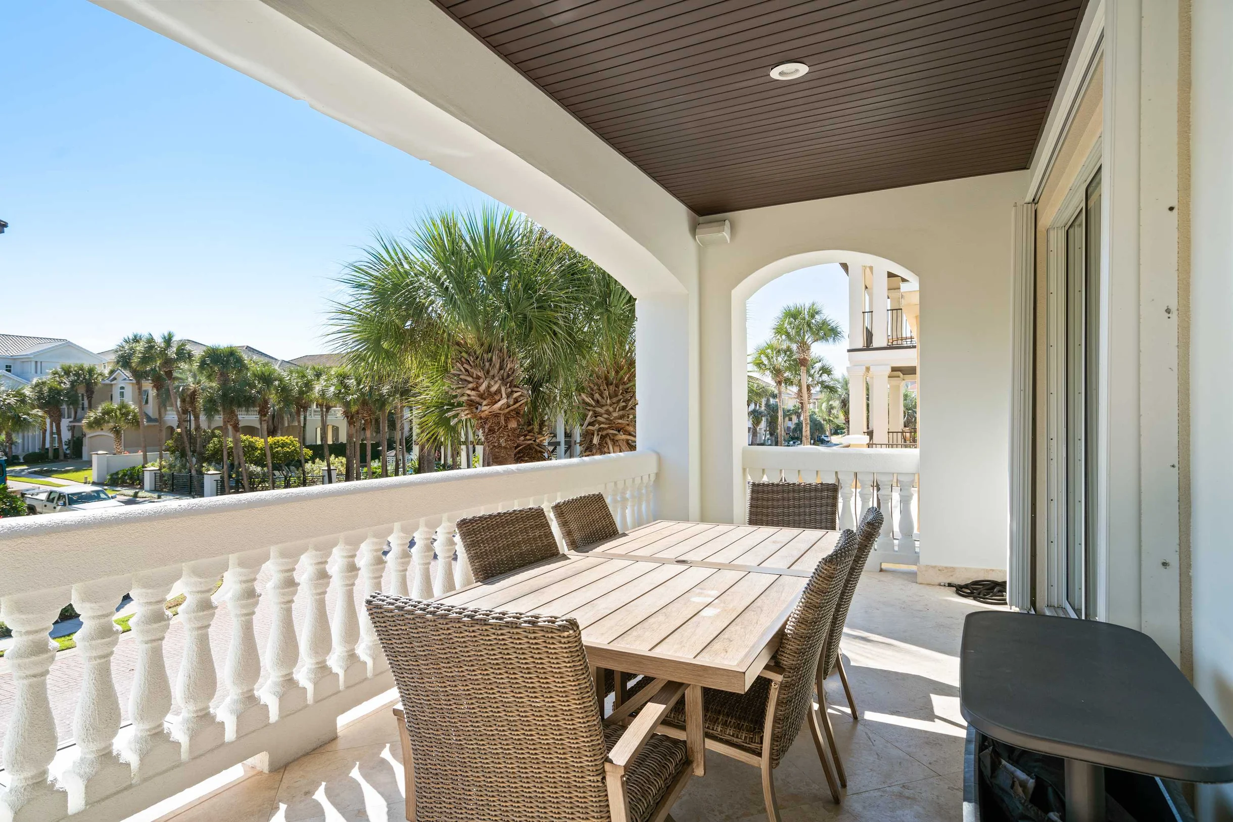 Home property photo 124
