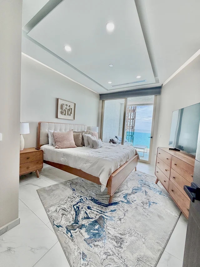Bedroom 1 image 1