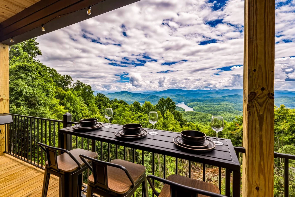 Home in Bryson City property photo 2