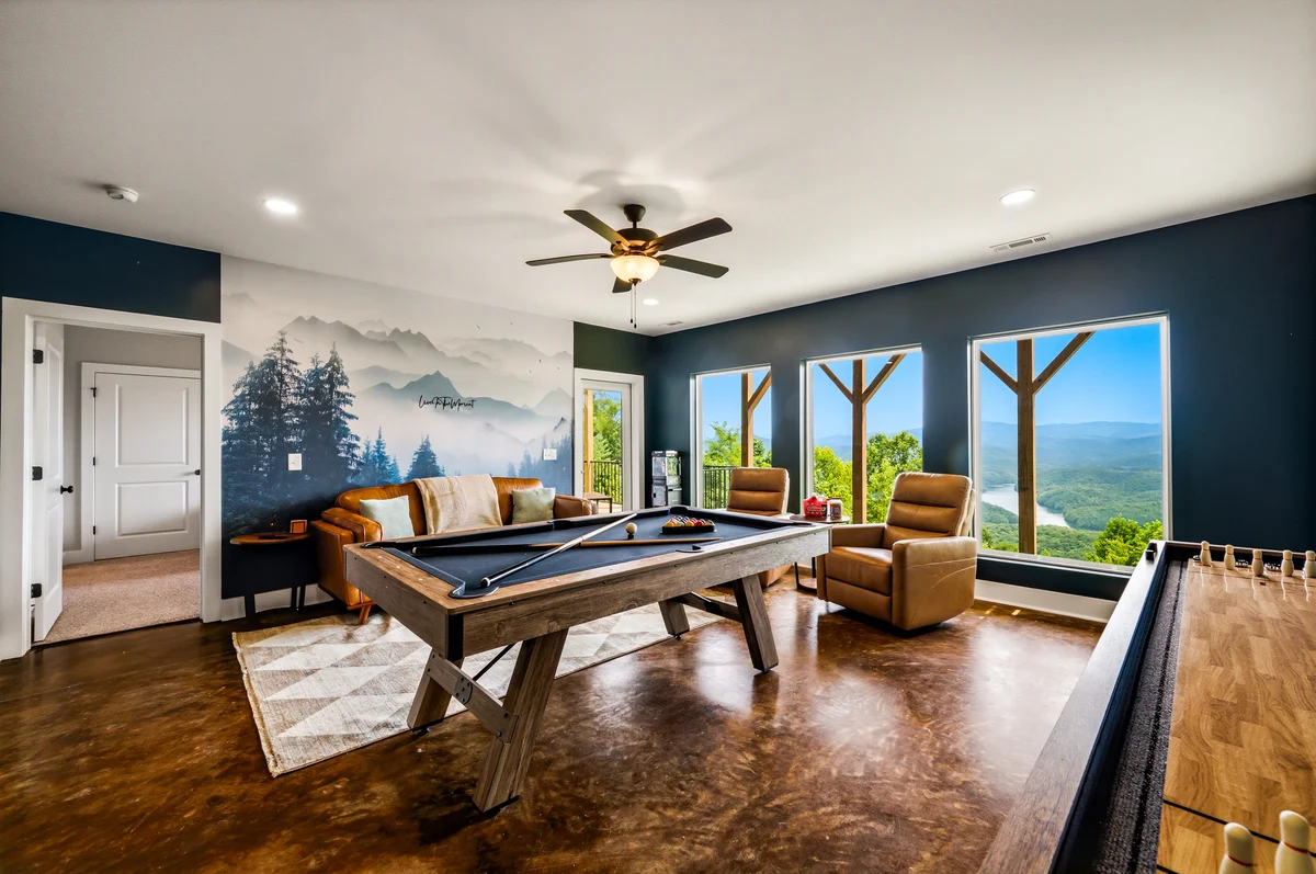 Home in Bryson City property photo 3
