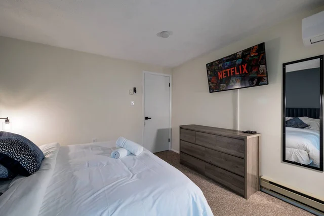 Bedroom 4 image 1