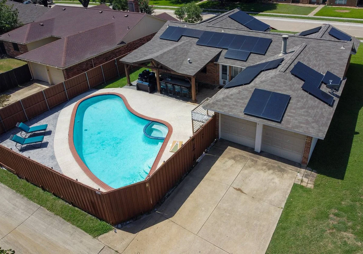 Spacious Retreat, Pool, BBQ, Firepit & Games property photo 4
