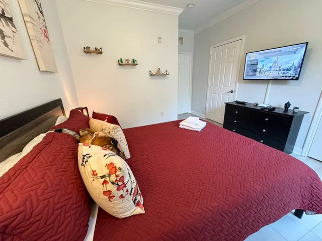 Bedroom 4 image 1