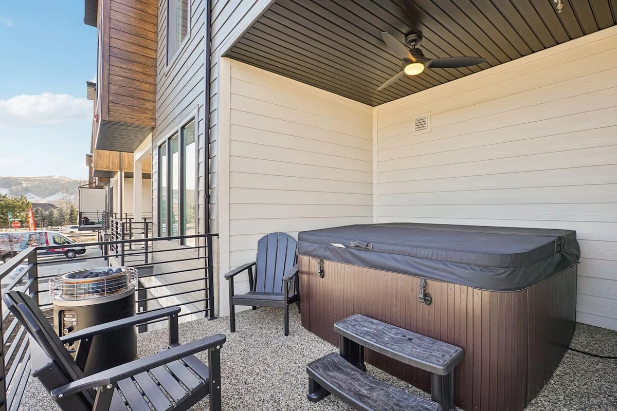 Risen Ranch by Crafty Casitas Hospitality property photo 1