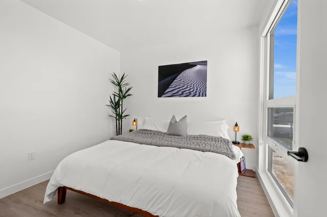 Bedroom 1 image 1