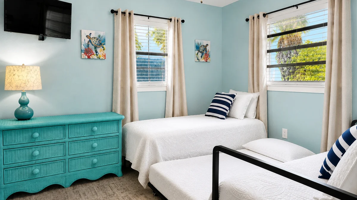 Bedroom 3 image 1