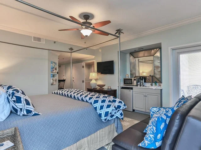 Condo in Destin property photo 38