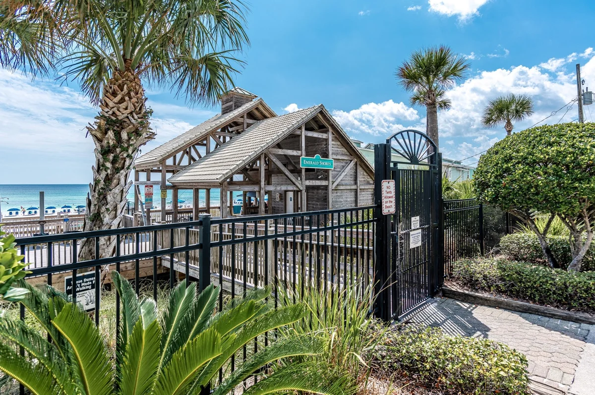 Home in Miramar Beach property photo 4