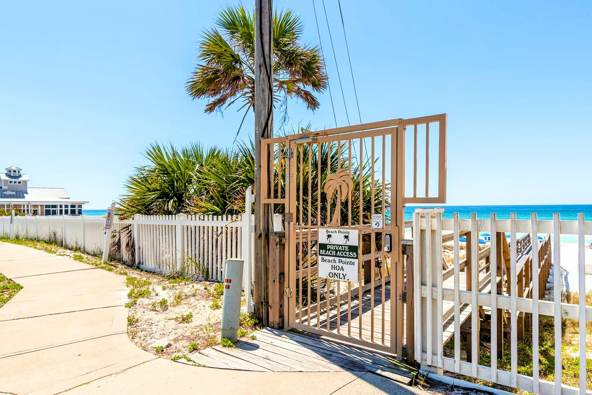 Townhome in Destin property photo 3