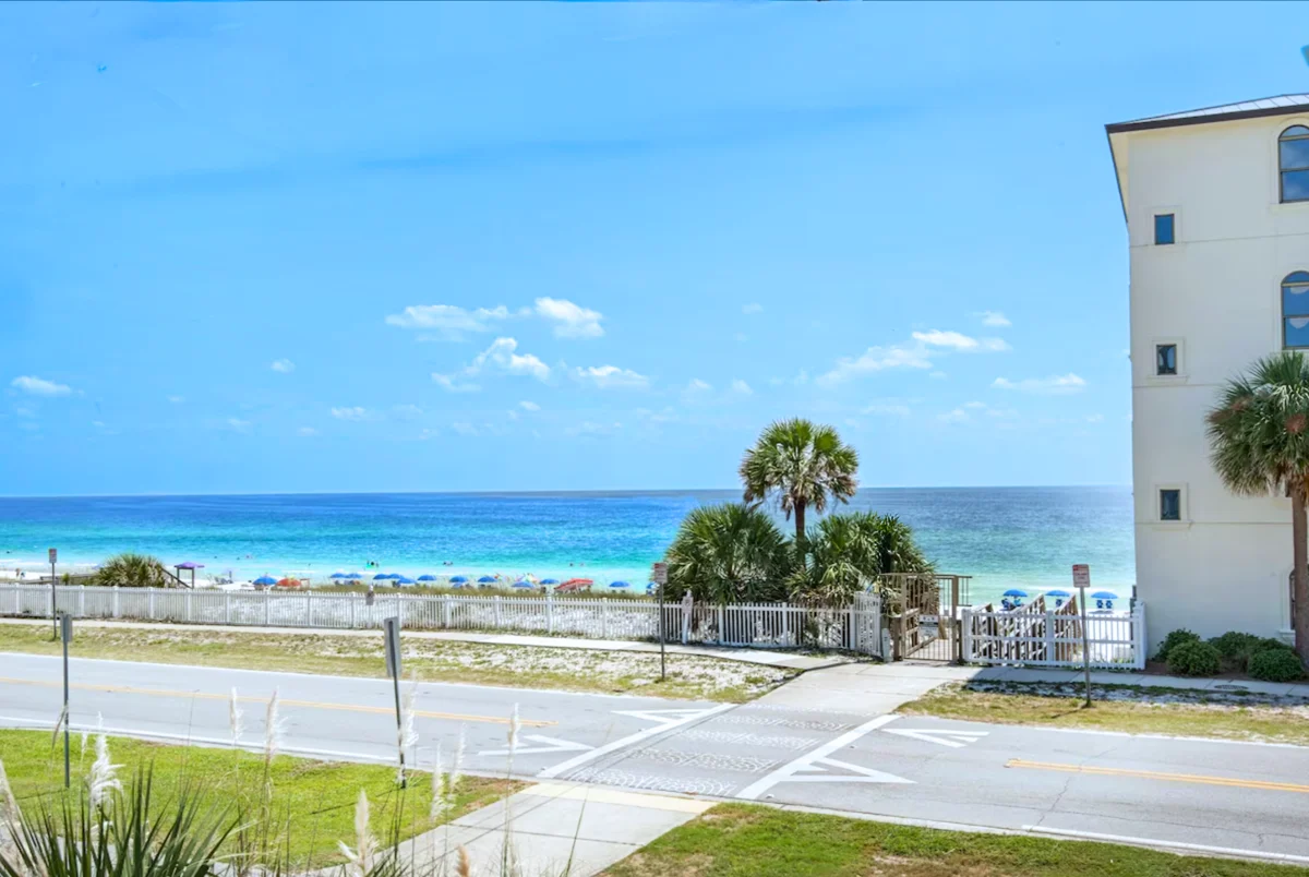 Townhome in Destin property photo 3