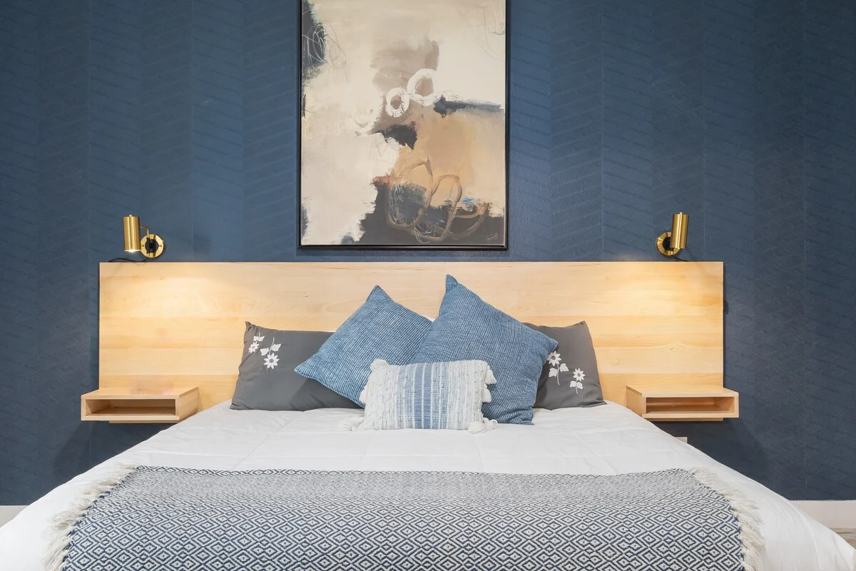 Bedroom 6 image 1