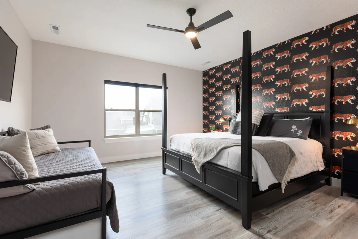 Bedroom 1 image 1