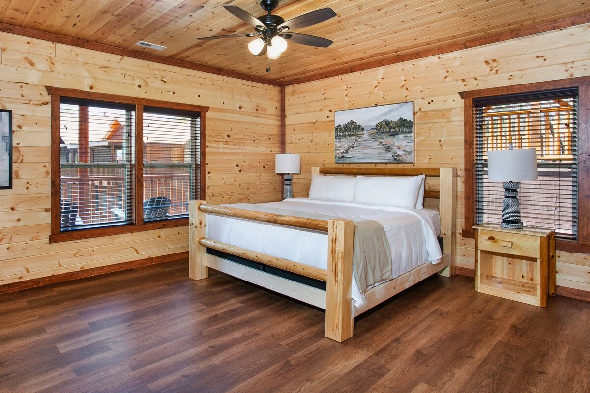 Bedroom 5 image 1
