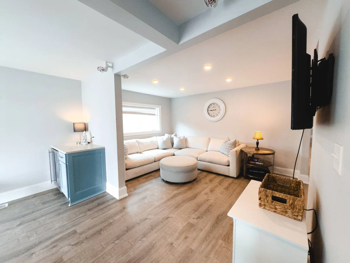 Home in Barnstable property photo 2